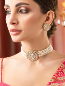 Shineva Gold Plated Elegant Kundan Choker Set With White Beads.